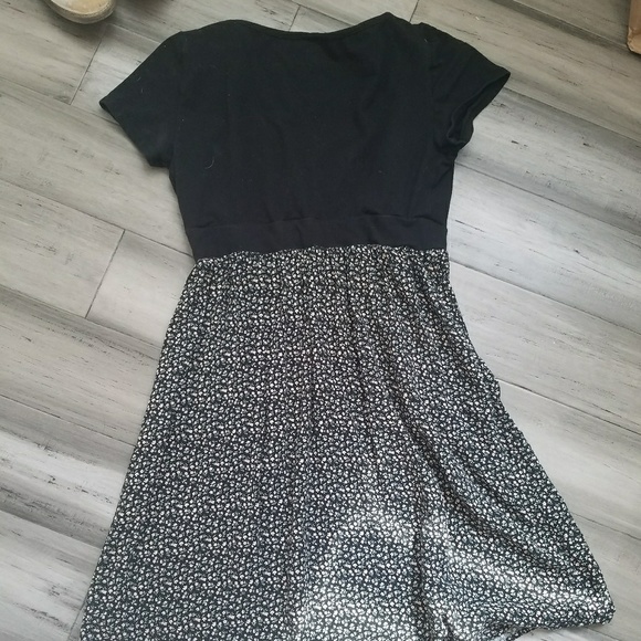 Torrid Short Sleeve Floral Dress Plus Size 0 - Picture 3 of 6